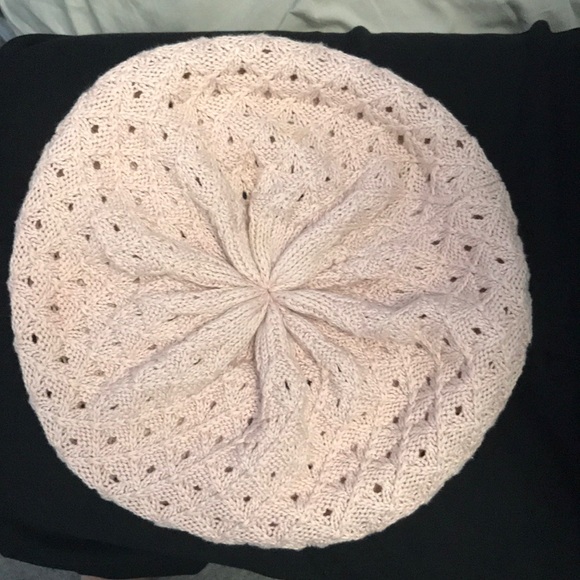 Pink barrette. 💕 - Picture 1 of 5